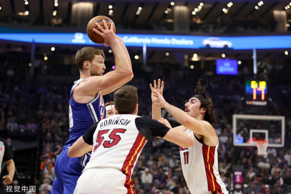 吸引了更多 吸引了更多